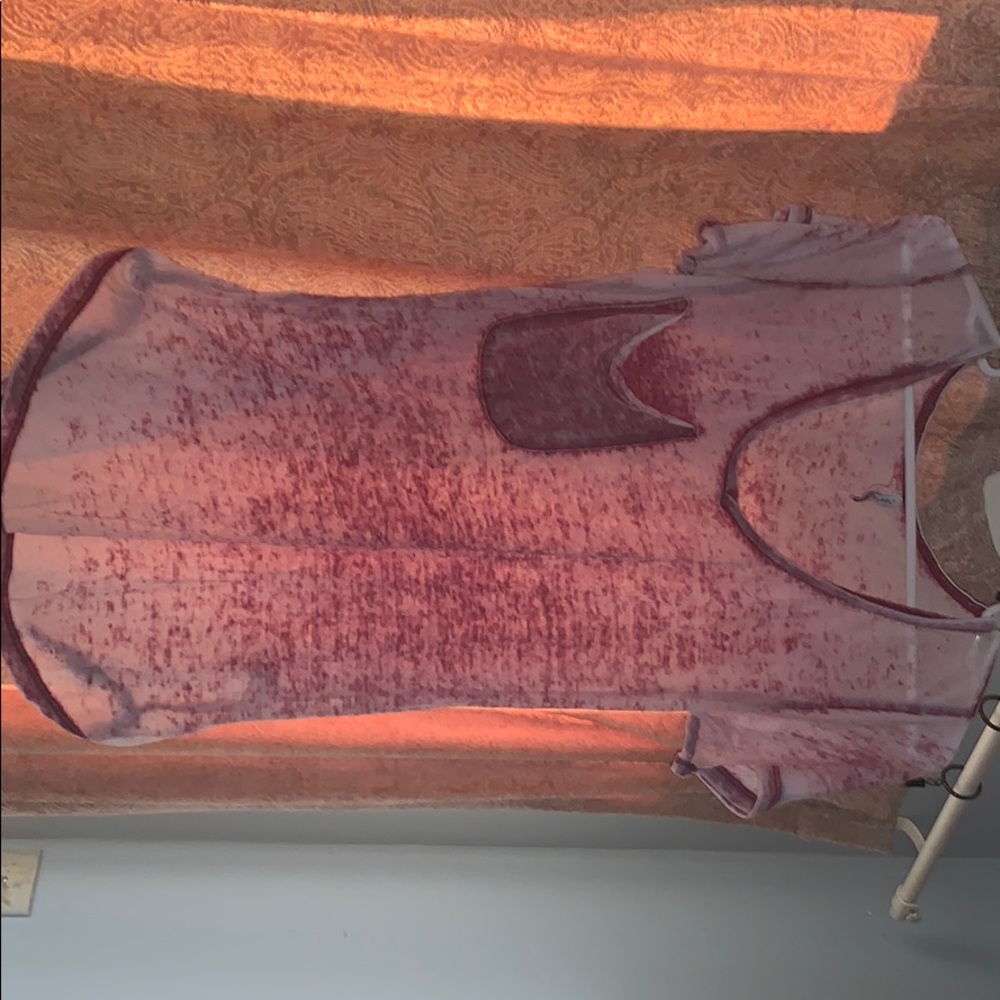 Sheer maroon pocket tee